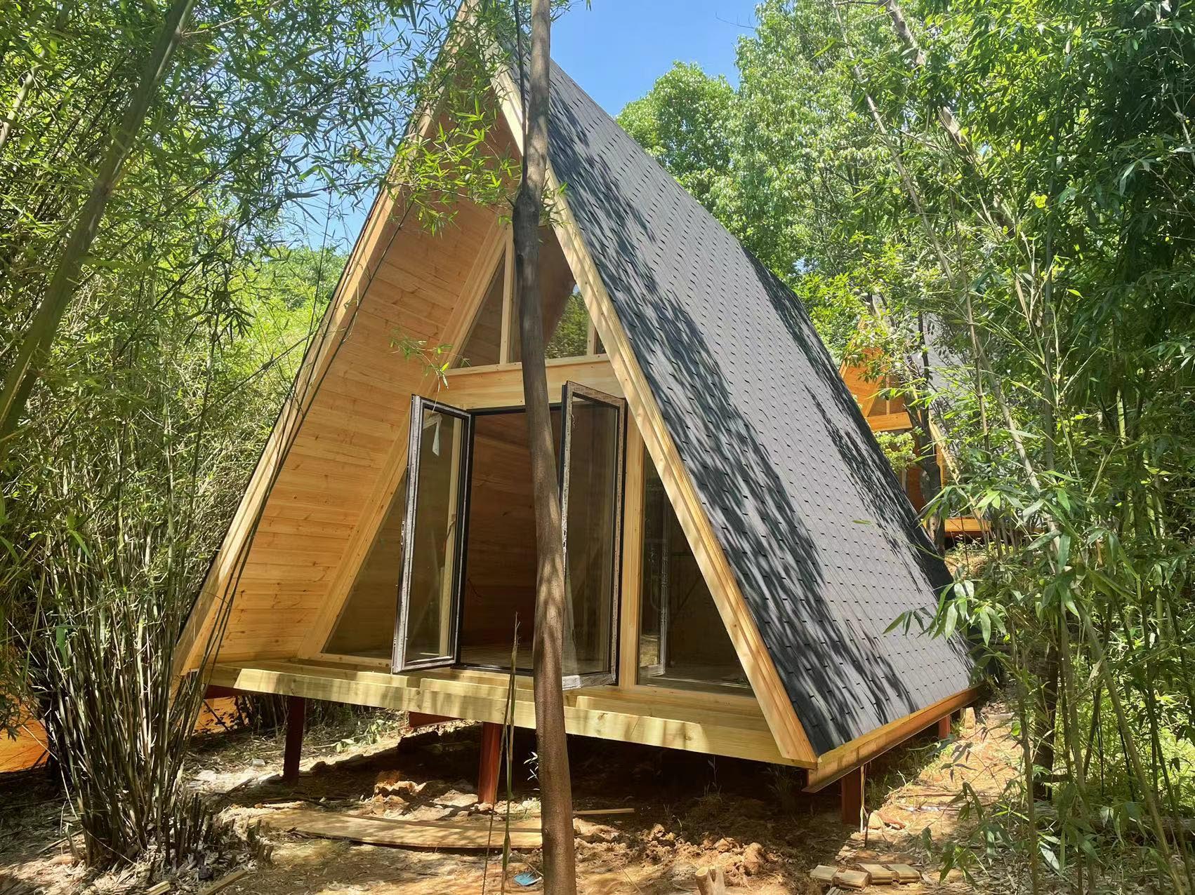 Unique Design Triangle Wood Frame Modern Modular House Wooden House for Living Summer and Vacation Triangular Log Hous