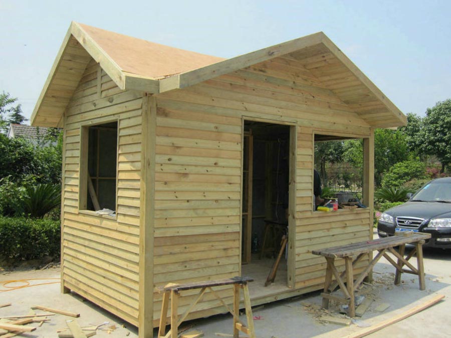 Eco-Friendly Guardhouse Small Wooden House Combines Security with Comfort